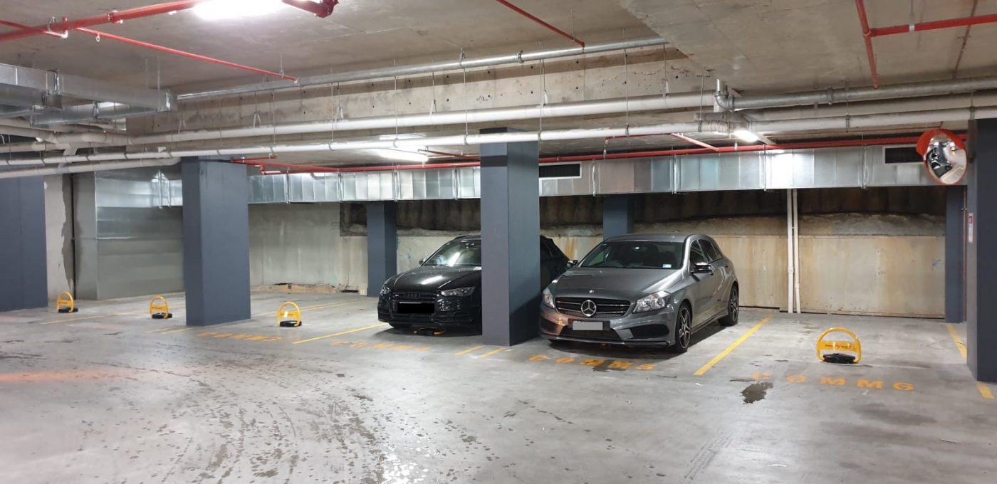 remote-control-parking-bollard-tms-apl2-installed-parking-basement